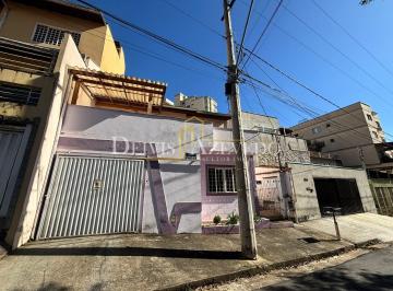 Casa · 234m² · 4 Quartos · 1 Vaga · Casas à Venda próximo ao Centro