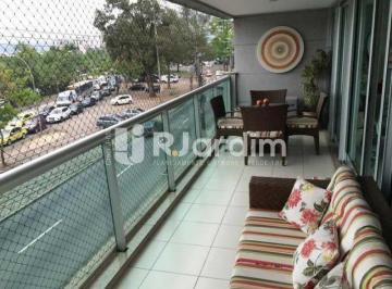 Apartamento · 225m² · 4 Quartos · 3 Vagas · Apartamento : Padrão / Residencial / Lagoa