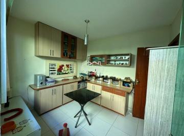 efhub02ogywzmfiyti0y2qx_md · Casa com 03 quartos sendo 01 suíte