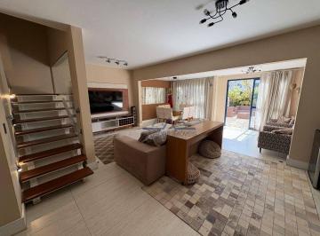 b22f85e96fd72c64f23c539a011f91bfa6fb475c · Casa com 3 dormitórios à venda, 180 m² por R$ 1.950.000 - Tamboré 6 - Santana de Parnaíba/SP