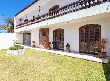 ff7a5af3515b9bf10051b278d31b099ef9c0f335 · Sobrado com 5 quartos, área gourmet com churrasqueira, 4 vagas – Curitiba/PR.