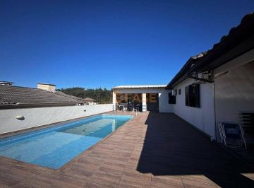cbbc9e9934809e96d1c4a239d77bd07005c6bf21 · Casa com 4 dormitórios à venda, 170 m² por R$ 649.000,00 - Vila Macarini - Criciúma/SC