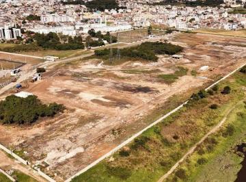 a1f6e713833a5c4d07672fc08deeea2285e66eaa · Cortona Terreno 246 m² em São José dos Pinhais