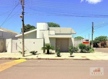 fa0c72eb5a23e7019ccf2994283a929ab8c2431d · Casa com 3 dormitórios à venda, 238 m² por R$ 1.350.000,00 - Centro - Navirai/MS
