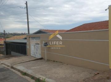 0 · Casa à venda com 3 quartos e edícula grande nos fundos, localizada no Jardim New