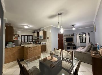 Casa de 2 quartos, Jacareí · Casa Terrea com 3 dorms e espaço gourmet no terraço - Santa Marina - Jacareí SP