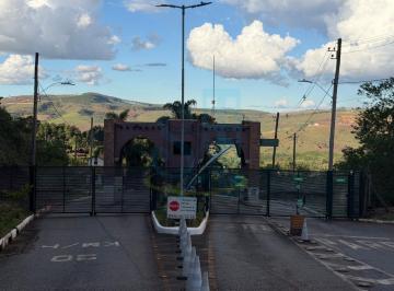 Entrada do condomínio · Terreno à venda em Itabirito-MG, no Residencial Villabella: 888m² de área. Aproveite essa oportunida