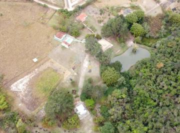 Foto 01 · Imóvel à venda em Esmeraldas-MG: casa com 4 quartos, 2 suítes, 1 sala, 2 banheiros e 1.000m² de área
