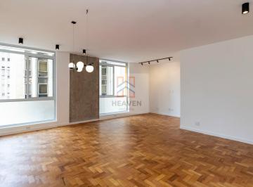 Apartamento · 118m² · 2 Quartos · 1 Vaga · REFORMADO, UMA VAGA, RUA TRANQUILA