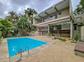 Casa · 900m² · 6 Quartos · 8 Vagas · Casa com 5 Suítes em Condomínio Fechado, Segurança e Monitoramento 24hs