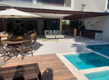 Casa · 350m² · 5 Quartos · 2 Vagas · Casa de Alto Padrão na Praia do Engenho: 5 quartos, 5 suítes, piscina privativa, 2 vagas de garagem.