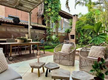 Casa · 140m² · 3 Quartos · 3 Vagas · Casa à venda em São Sebastião-SP: 3 quartos, 3 suítes, 2 salas, 3 vagas de garagem - Praia do Engenh