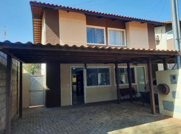 a73f76b1598e5776ab8 · Sobrado em Condomínio Solar das Flores