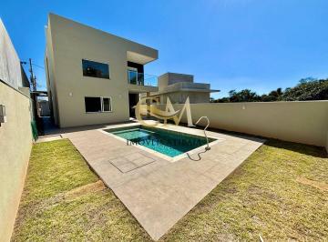 Casa · 360m² · 4 Quartos · 4 Vagas · Casa em Condomínio - próximo ao centro de Atibaia