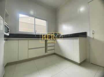 Casa · 167m² · 3 Quartos · 2 Vagas · Casa 3 Quartos com 1 Suíte e 167m² - Medeiros