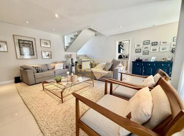 Casa · 525m² · 4 Quartos · 4 Vagas · Casa 4 Quartos no Reserva da Serra - Medeiros