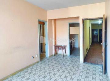 Apartamento · 60m² · 2 Quartos · 1 Vaga · Apartamento vazio com 2 quartos e garagem em Realengo.