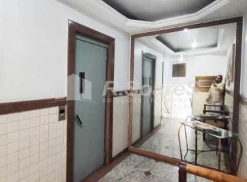 Apartamento · 60m² · 2 Quartos · 1 Vaga · Apartamento vazio com 2 quartos e garagem em Realengo.