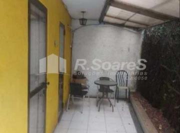 Casa · 150m² · 3 Quartos · 2 Vagas · Casa em condomínio com 4 casas - 2 quartos suíte em Valqueire Rj.