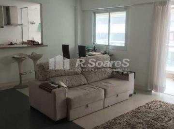 Apartamento · 90m² · 2 Quartos · 1 Vaga · Excelente apartamento de 02 suítes, com 90m² e com vaga na escritura em Botafogo