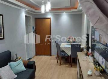 Apartamento · 50m² · 2 Quartos · 1 Vaga · Apartamento com 2 quartos e garagem em Cascadura.
