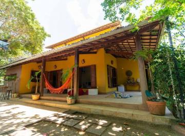 Casa · 260m² · 6 Quartos · Casa Imbassaí