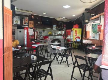 Comercial · 215m² · 5 Quartos · Prédio comercial de 2 andares com 240m2 à venda em Vasco da Gama / São Cristóvão.