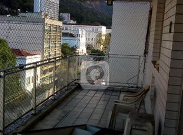 Apartamento · 112m² · 3 Quartos · 2 Vagas · Agradável imóvel com varanda e direito a maravilhosa laje !