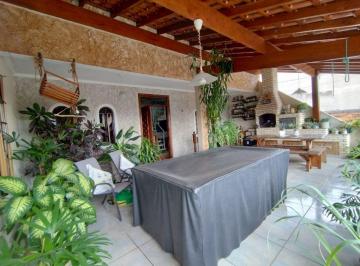 imagem · Sobrado à venda em Barueri, Jardim Tupã, com 6 quartos, com 250 m²