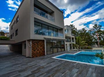 imagem · Casa à venda em Barueri, Tamboré, com 4 suítes, com 578 m², Villa Solaia Residencial
