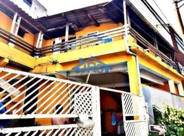 imagem · Sobrado à venda em Barueri, Jardim Tupanci, com 4 quartos, com 207 m²