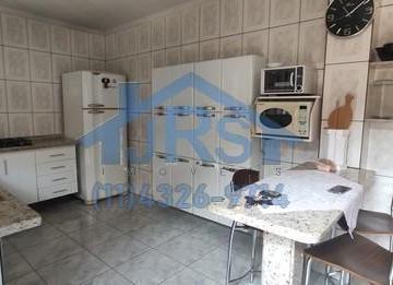 imagem · Sobrado à venda em Barueri, Jardim Regina Alice, com 3 suítes, com 225 m², Não E