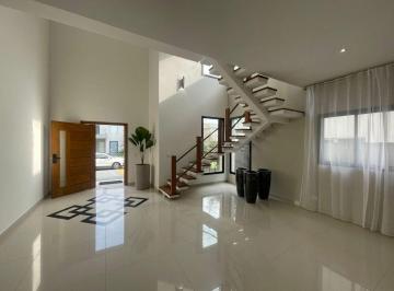 imagem · Casa à venda e para alugar em Santana de Parnaíba, Tamboré, com 4 suítes, com 37