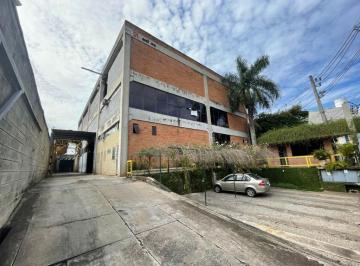 imagem · Galpão à venda e para alugar em Barueri, Tamboré, com 1823 m²