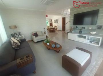Casa duplex em Alphaville Litoral Norte. · Casa duplex em Alphaville Litoral Norte.