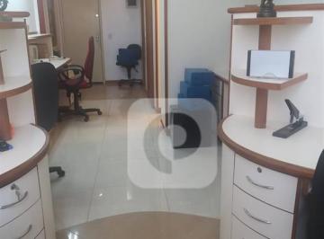 Comercial · 25m² · 1 Quarto · 2 Vagas · Oportunidade na Tijuca! Sala Comercial Reformada e Pronta para Seu Negócio!