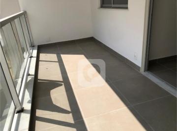 Apartamento · 91m² · 3 Quartos · 1 Vaga · Excelente apartamento de 3 quartos, varanda, vaga, próximo metrô. Primeira Locação!