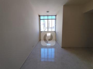 Apartamento · 71m² · 2 Quartos · Apartamento de dois quartos, reformado e próximo ao metrô !