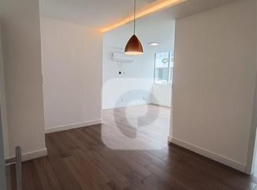 Apartamento · 68m² · 2 Quartos · 1 Vaga · Apartamento de 2 quartos com vaga escriturada e demarcada.