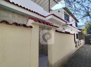 Casa · 75m² · 2 Quartos · Casa em Vila na área nobre do Grajaú, 2 quartos com suíte.