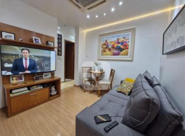 Apartamento · 60m² · 2 Quartos · Apartamento de 02 quartos na Glória.