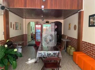 Casa · 175m² · 4 Quartos · 2 Vagas · Casa com 3 suítes, 2-3 vagas, terraço amplo -Tijuca