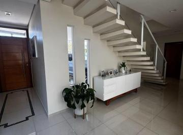 Casa de 4 quartos, Sorocaba · PERMUTA! LINDA CASA MODERNA COM PISC. NO COND. IBITI DO PAÇO EM SOROCABA!