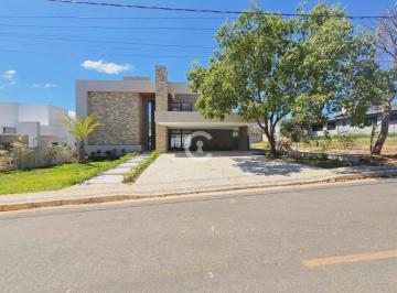Casa · 425m² · 4 Quartos · 4 Vagas · CONDOMÍNIO VITÓRIA GOLF