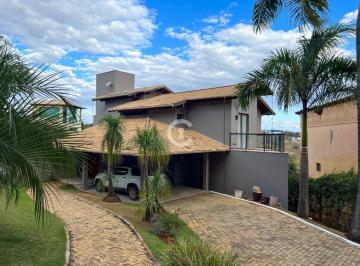 Casa · 381m² · 5 Quartos · 2 Vagas · CONDOMÍNIO BOUGAINVILLE