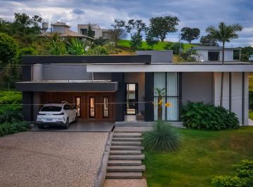Casa de 4 quartos Venda R$ 2.999.000 · CONDOMÍNIO CHAMPAGNE
