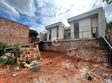 Casa · 83m² · 3 Quartos · 4 Vagas · CASA A VENDA - BAIRRO AERONAUTAS