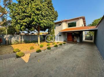 Casa · 555m² · 5 Quartos · 2 Vagas · CONDOMÍNIO VILLAGE DO GRAMADO
