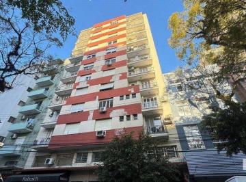 Apartamento · 89m² · 3 Quartos · 1 Vaga · APARTAMENTO DE 3 DORMITÓRIOS COM VAGA DE GARAGEM NO CENTRO HISTÓRICO.
