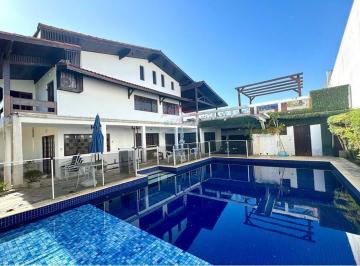 Casa · 420m² · 6 Quartos · 3 Vagas · SOBRADO EM PERUÍBE COM 4 SUÍTES A 500 METROS DA PRAIA